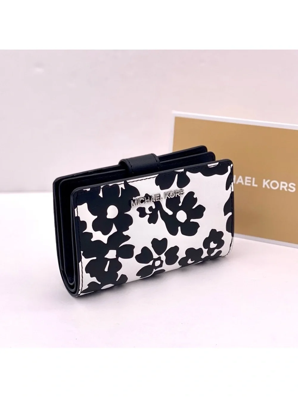 Michael Kors Black & White Floral Card Holder Wallet